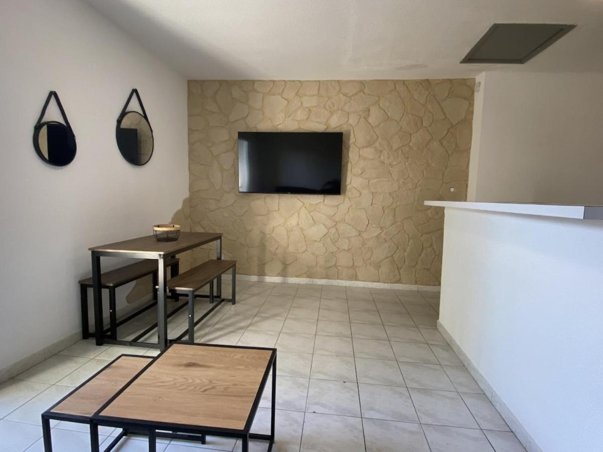 Dans A 600m De La Appartement *