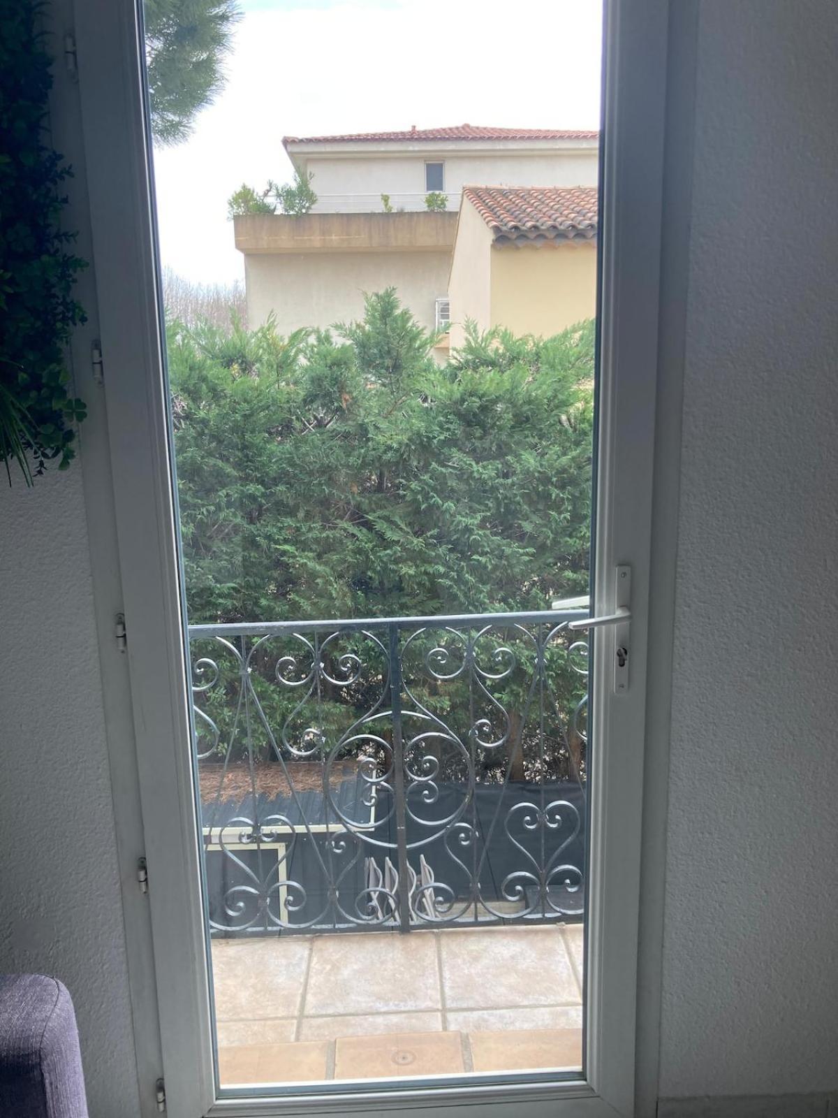Appartement Dans A 600m De La *