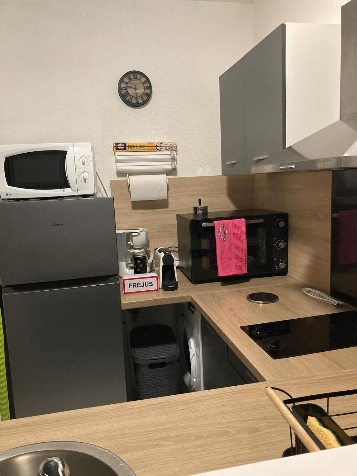Dans A 600m De La Appartement Fréjus